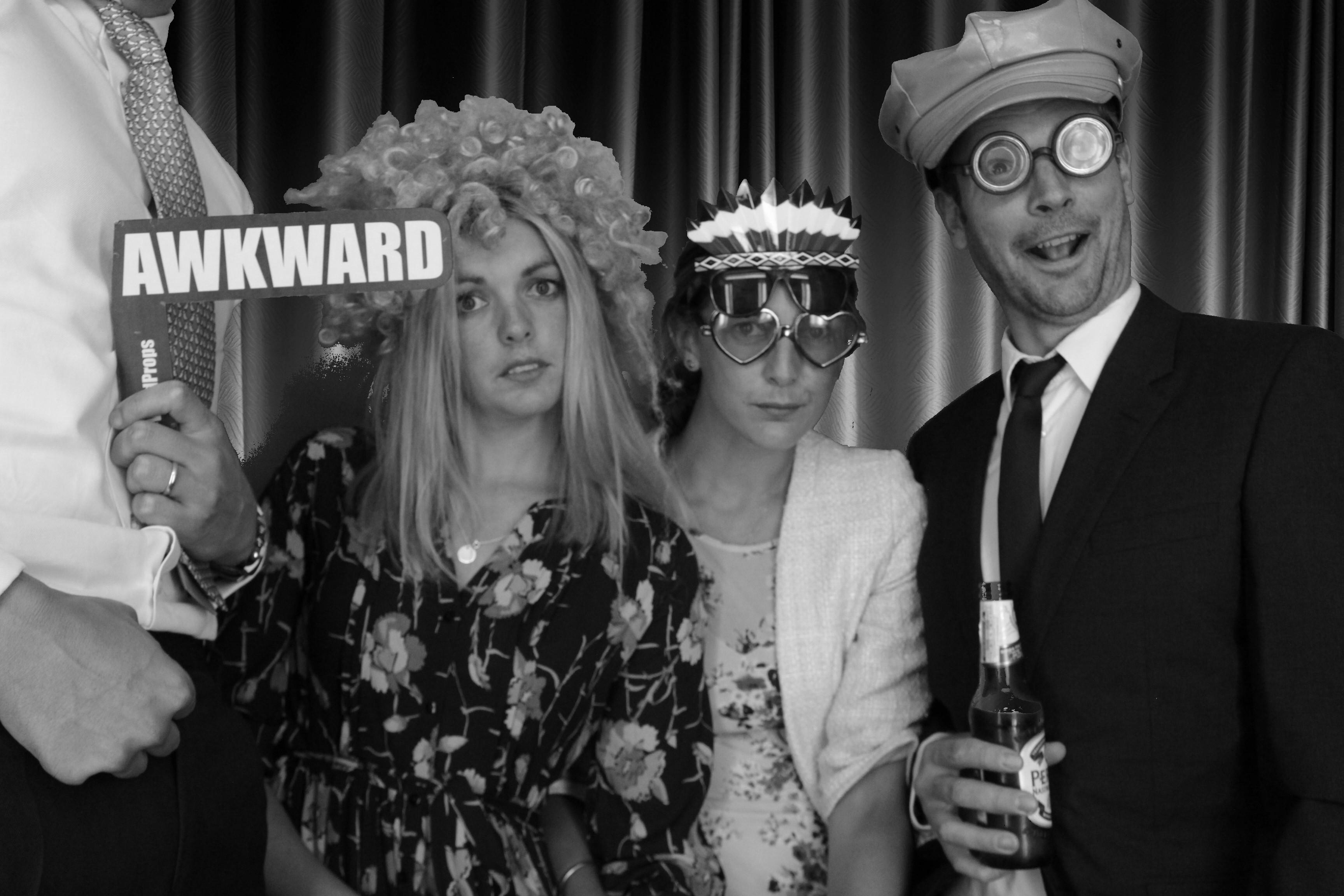 Mr & Mrs Bowles | View more photos from the event at gallery.myphotoboothexperience.co.uk/u/MyPhotoBoothExperienceLtd/Mr-Mrs-Bowles